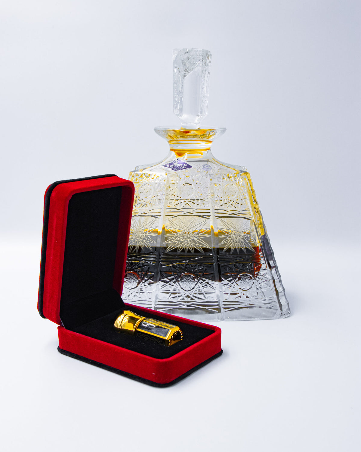 دهن عود ايزوال معتق 60 سنة