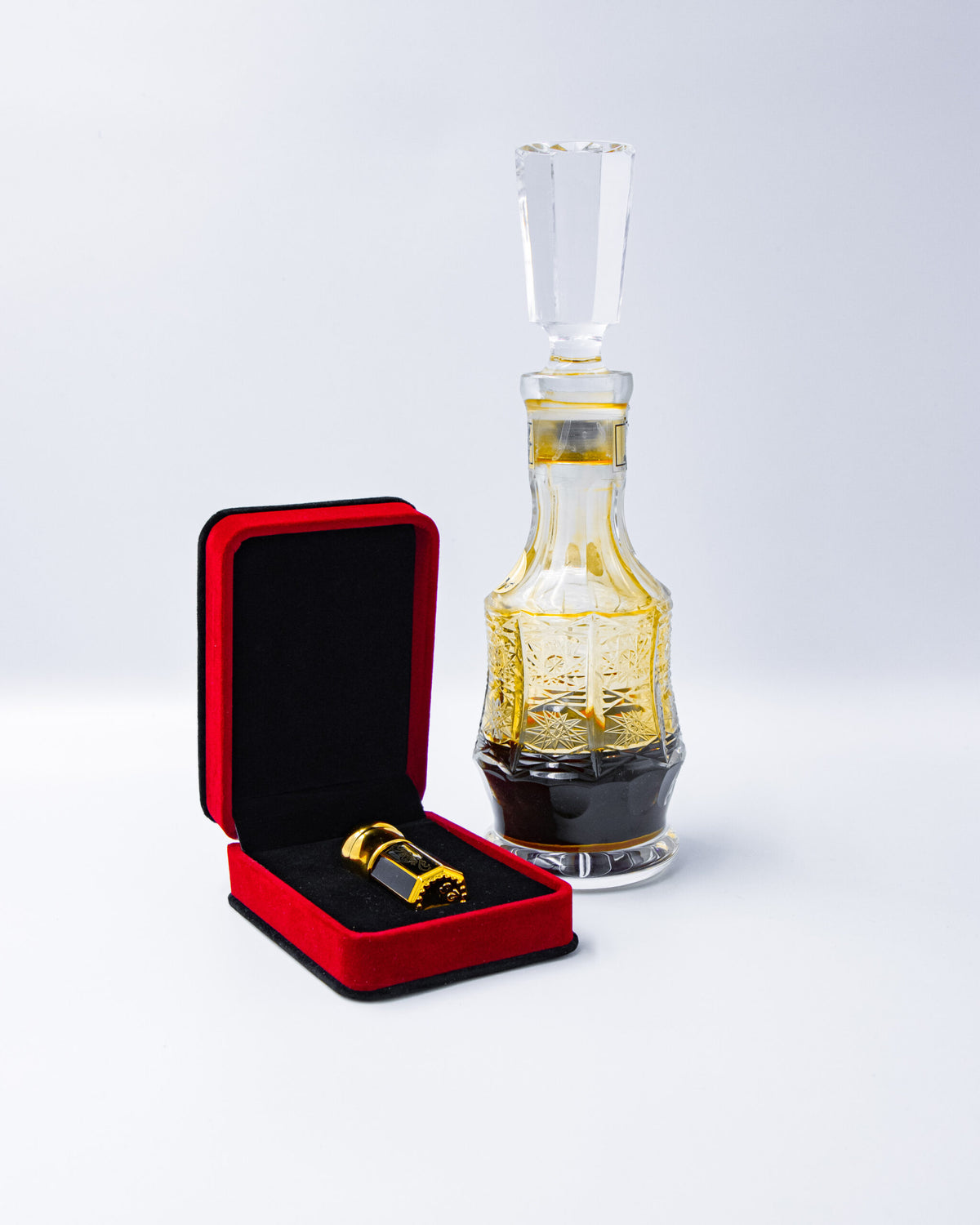 دهن عود هندي معتق 100 سنة