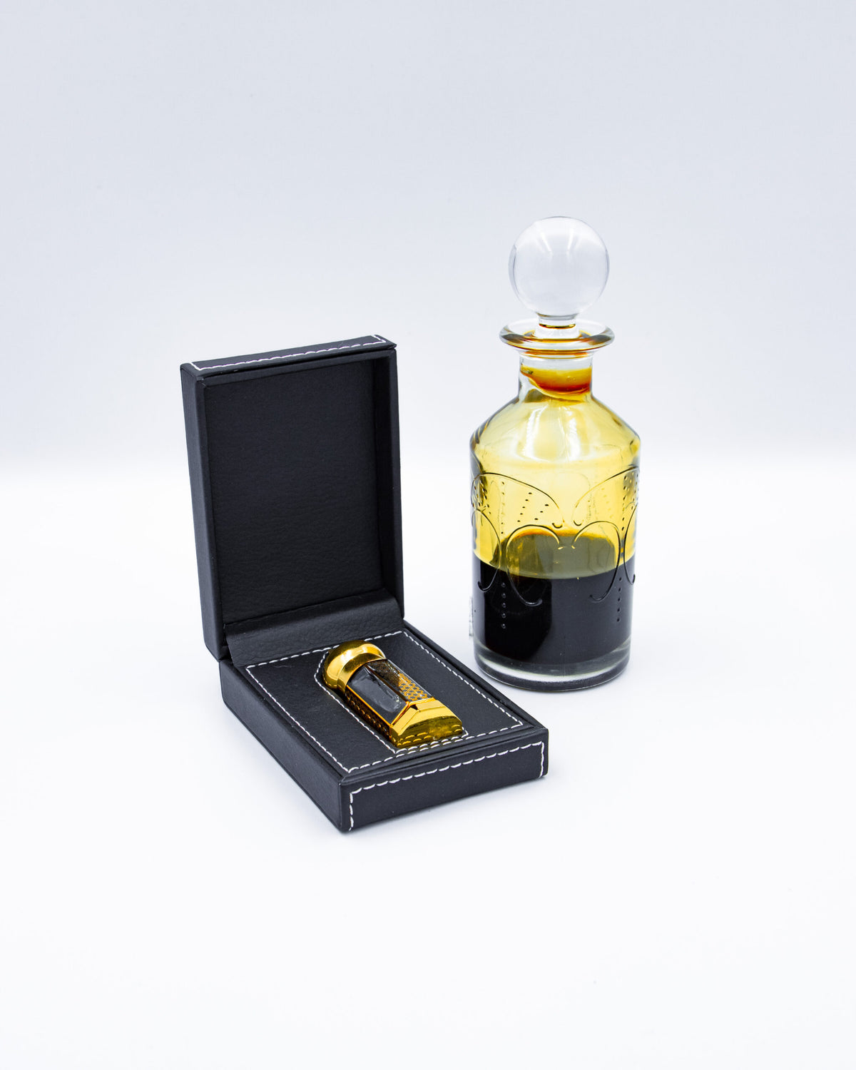 دهن عود كالاكاس