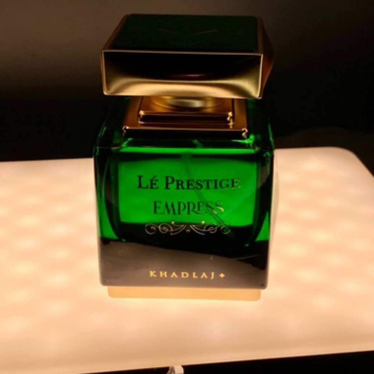 Le Prestige Signature Collection - Four Exquisite Perfumes in One Exclusive Pack