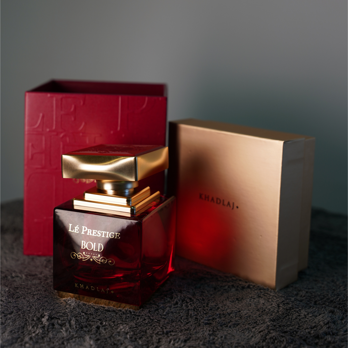 Le Prestige Signature Collection - Four Exquisite Perfumes in One Exclusive Pack